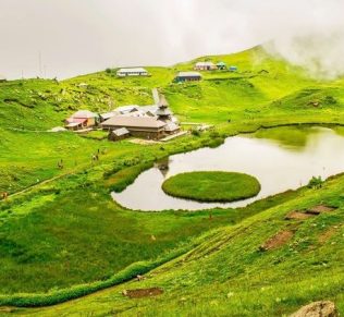 Prashar Lake Trek